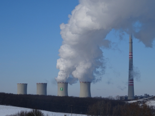 Emisní výjimka pro Elektrárnu Chvaletice platí. Ústavní soud odmítl stížnost spolku