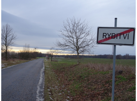 Územní plán obce Rybitví, jejíž zastupitelé si odsouhlasili, že v něm nechtějí spalovnu nebezpečných odpadů, platí.