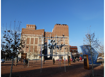 Jak začít regulovat stavbu větrných elektráren, řeší právě hejtmanství Pardubického kraje